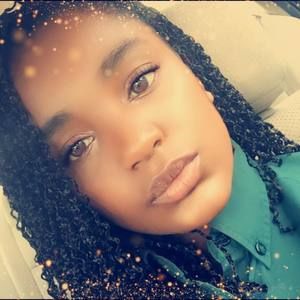 Meet your Posher, Annadacia